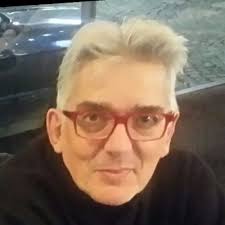 Bravo aux diplômé(e)s de cette 4ème promotion du Master 2 "Marketing des  Produits et Services de Santé" 100% à distance !