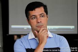 Deputado Fernando Torres avalia protestos sobre corrupção, diz acreditar na  idoneidade da presidenta Dilma Rousseff, e confirma pré-candidatura a  prefeito de Feira de Santana