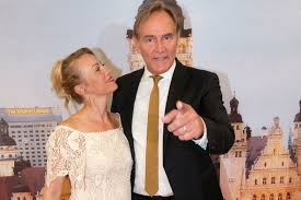 Helen mccrory who starred in peaky blinders and harry potter has died aged 52. Oberburgermeister Burkhard Jung Das Baby Ist Da Tag24