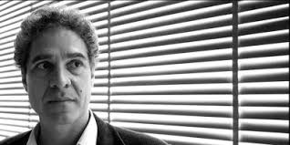 Biografía de Rodrigo Rey Rosa