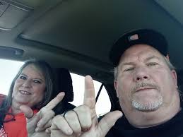 What are the hours for the food truck at Union and Academy?