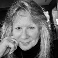 Lonnie Farrow's Instagram, Twitter & Facebook