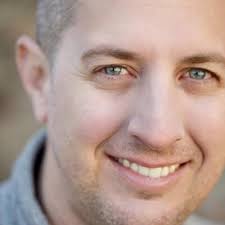 Mike Rogge 🏔️📖 (@skiingrogge)