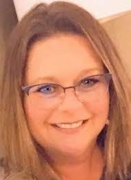 Mandy Mercer's Instagram, Twitter & Facebook