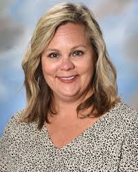 Kara Mckenzie's Instagram, Twitter & Facebook