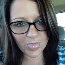 Heather Garst's Instagram, Twitter & Facebook