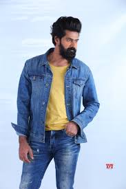 You will find yourself on a desert island among other same players like you. Naveen Chandra Latest Hd Stills Social News Xyz
