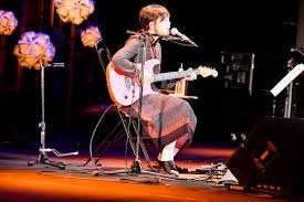 弾き語り アーティスト