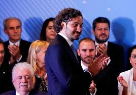 El jefe de gabinete, santiago cafiero, se refirió a la ley de solidaridad social y reactivación productiva aprobada en ambas cámaras del congreso, señalando que los opositores estuvieron más preocupados por salir en los diarios que por la ley y adelantó que el gobierno planea un ajuste del. Las Primeras Definiciones Del Jefe De Gabinete Santiago Cafiero Filo News
