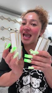 Facinada con mis nuevos lipsticks de @NANCYYTUQUE y emocionada con sus  logros 🥹🙏🏻 #nancytuque #glesly #lipsticks #obssessed #makeup