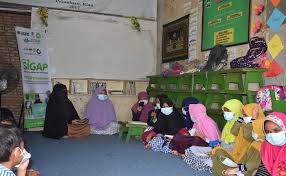 Berikut ini informasi terkait hari dan jam kerja dari sicepat ekspres mulai dari kantor cabang, kurir dan kantor pusat, serta hari libur. Kukje Masuk Jam Kerja Contoh Surat Tunjuk Sebab Brentondonnell