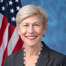 Elli Klein's Instagram, Twitter & Facebook