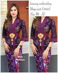 Jual kebaya modern setelan kebaya floy kutu baru dusty purple 4 pilihan rok dengan harga 110000 idr hanya di tokopedia. Kebaya Lonceng Italy Lazada Indonesia