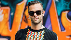 For motivation on cool hairstyles and styles, take a look at these trendy curtain haircut styles to hop on this drape haircut is excellent for males with curly hair. 11 Best Hairstyles For Men With Fine Hair The Trend Spotter