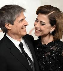 O nosso dia histórico está lindo, Fernanda Torres e Walter Sales já estão  prontos para a cerimônia do Oscar. . . . . . . . . #goldenglobeawards  #globodeouro #brasil #cinemanacional #aindaestouaqui #