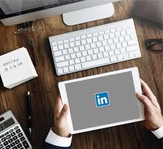 Your profile photo is there to remind them that there's a living, breathing human behind your online persona—one they can trust and identify with. Tipps Fur Dein Erfolgreiches Linkedin Profil Phoenix Contact
