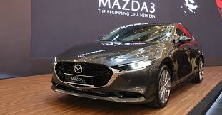 It has a ground clearance of 135 mm and dimensions is 4660 mm l x 1795 mm w x 1440 mm h. The Breathtaking All New Mazda 3 Is Here Carsome Malaysia