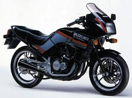 Sporty styling true to suzuki's sportbike heritage brings instant excitement. Suzuki Gs250fw 1983 Motorcyclespecifications Com