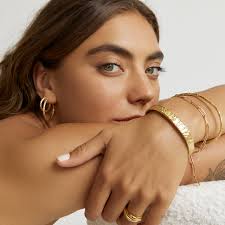 Handmade Jewellery, Bags, Hats, Eyewear, Clothing and More...