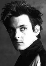 Robin Baxter's Instagram, Twitter & Facebook