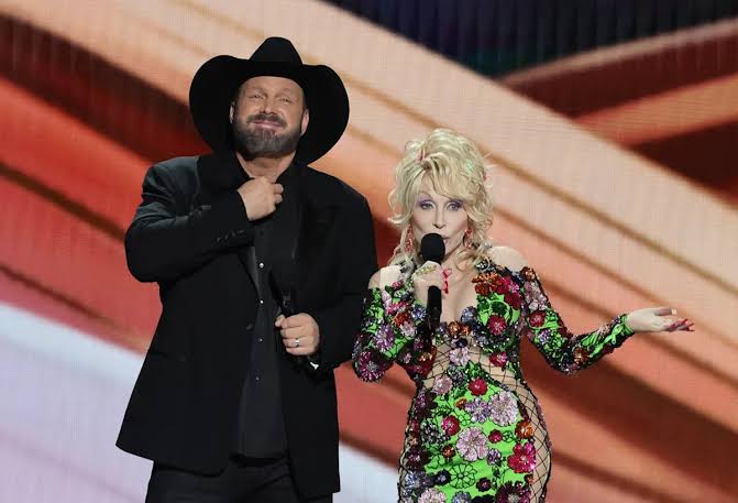 Garth Brooks announces 'Dolly Day' to keep late singer's legacy alive with charity donations - Yahoo