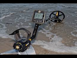 Es lo que estás buscando para tu cacería de oro, monedas o joyas, ya sea en la playa o cuando vas de excursión por la montaña, en fin, en muchísimos contextos, porque es muy preciso y cuenta con dos modos entre los cuales elegir, uno con el cual. Detector De Metales En La Playa Toda La Joyeria Encontrada Con Mi Garrett Ace 150 By Detectar Mejor