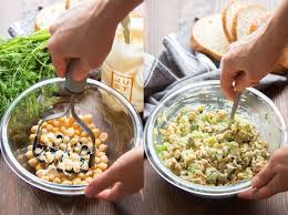 This chicken salad will turn your lunch from boring to spectacular! Vegan Chicken Salad Connoisseurus Veg