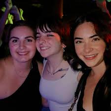 Summer's ending but I'll see you in your dreams (OR)🤓☁️✨ • • Your new fav  Filipino nurse🫶🏼