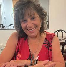 Can you help identify the 1971 class photo?