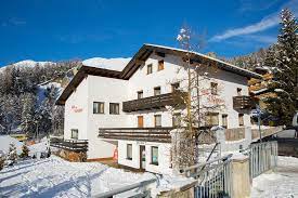 Serfaus ubernachten / catalonië met kinderen | op reis, reis, reizen / hallo liebe freunde und mitglieder der bergrettung serfaus. Haus Theresia Gasthof Pension Tirol