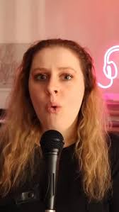 explaining my FOUR moms 🏳️‍🌈 #pride