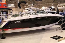 Cobalt 273 is a 8.79 meters cabin cruise boat with a draft of 0.99 meters. 2017 Cobalt 25 Sc Bowrider Boat Review Boatdealers Ca