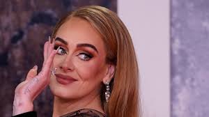 Adele's Detailed 'Bloody' Nails Are So Terrifyingly Realistic