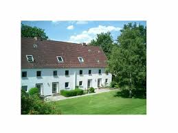 Einfamilienhäuser, doppelhaushälften, mehrfamilienhäuser oder reihenhäuser von privat, von immobilienmaklern oder der kommune finden. Immobilien In Kiel Ellerbek 9 Aktuelle Angebote Im 1a Immobilienmarkt De