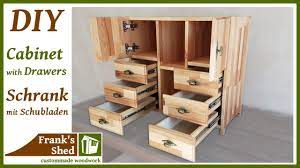 Wir zeigen euch wie ihr mit wenig aufwand diese einfache kleiderstange selber bauen könnt. Diy Mobel Selber Bauen Schrank Mit Schubladen Aus Holz Anleitung Franks Shed Youtube