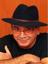 Afonso Dias celebrates Luís de Camões at the Almancil branch of the Loulé  Library