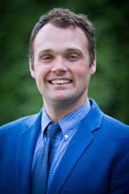 Robert Kettlewell's Instagram, Twitter & Facebook