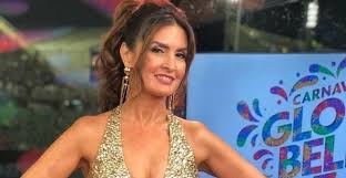 A jornalista fátima bernardes, nascida no rio de janeiro, comemora mais um ano de vida hoje. Fatima Bernardes Usa Look Escolhido Pelo Publico E Surpreende Com Transparencia