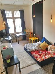 Einrichtungsidee Furs Schmal Geschnittene Zimmer Wg Zimmer Einrichtung Zimmer 2 Zimmer Wohnung Ideen Furs Zimmer