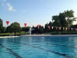 Photos Piscine La Grenouillere Nageurs Com