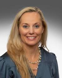 Kendra Dolan's Instagram, Twitter & Facebook