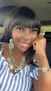 Let's see those selfies ladies. @everyone