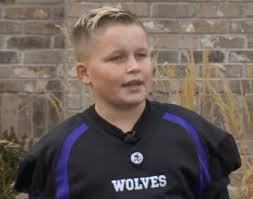 Moment screaming boy, 10, fights back against men in car who tried to  abduct him