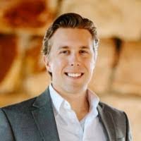 Scott Mckinzie's Instagram, Twitter & Facebook