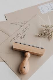 Personalisierter Stempel Adresse Floral In 2020 Ideen Fur Die Hochzeit Hochzeitskarten Ideen Hochzeitspapeterie