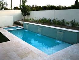Moderne Pool Designs Fur Kleine Hofe Pool Swimming Poollandscapingideas Dekoration Gartenideen Gartendeko Diy Schwimmbad Pool Rechteckig Hauser Mit Pool