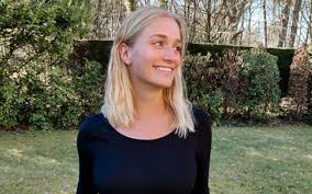 Luc verschueren overweegt om ruben van gucht te vervangen in zaalshow jacques vermeire. Julie Vermeire Deelt Sexy Vakantiefoto In Bikini Nieuws365