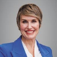 Julie Bilbrey's Instagram, Twitter & Facebook