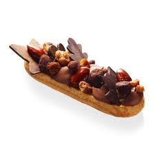 Eclair Feuille D Automne Christophe Adam Pour L Eclair De Genie 40 Nouveautes Chocolat A Croquer Elle A Table Petit Dessert Alimentation Recette Entremet