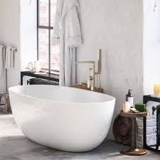 That's why we prepared this guide to the. 61 Barnet Acrylic Freestanding Bathtub Modern Oval Tub White Center Drain
